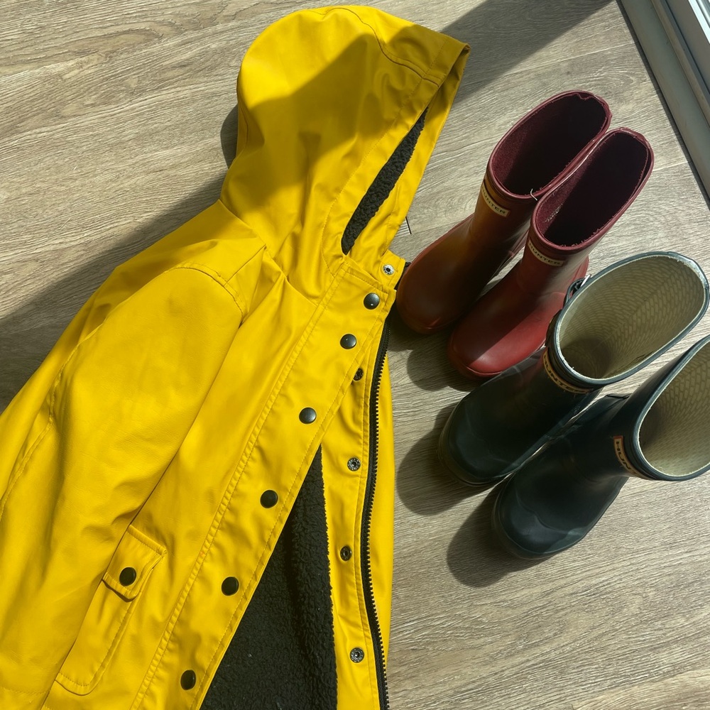 Hunter boots with rain jacket